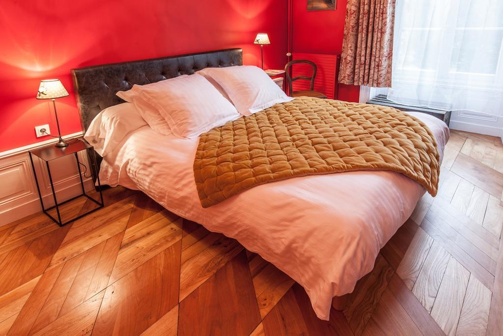 Bed and Breakfast Manoir De La Manantie - Teritoria Lezoux Habitación foto