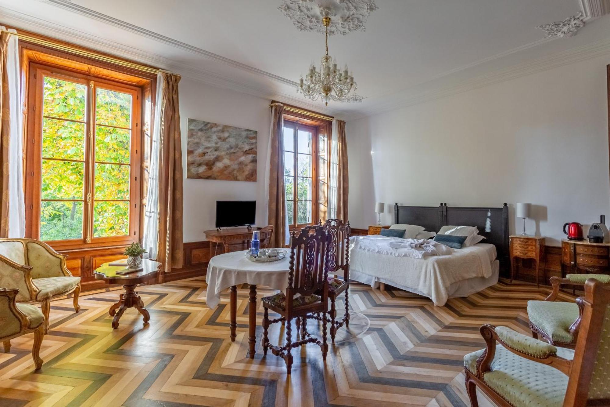 Bed and Breakfast Manoir De La Manantie - Teritoria Lezoux Exterior foto