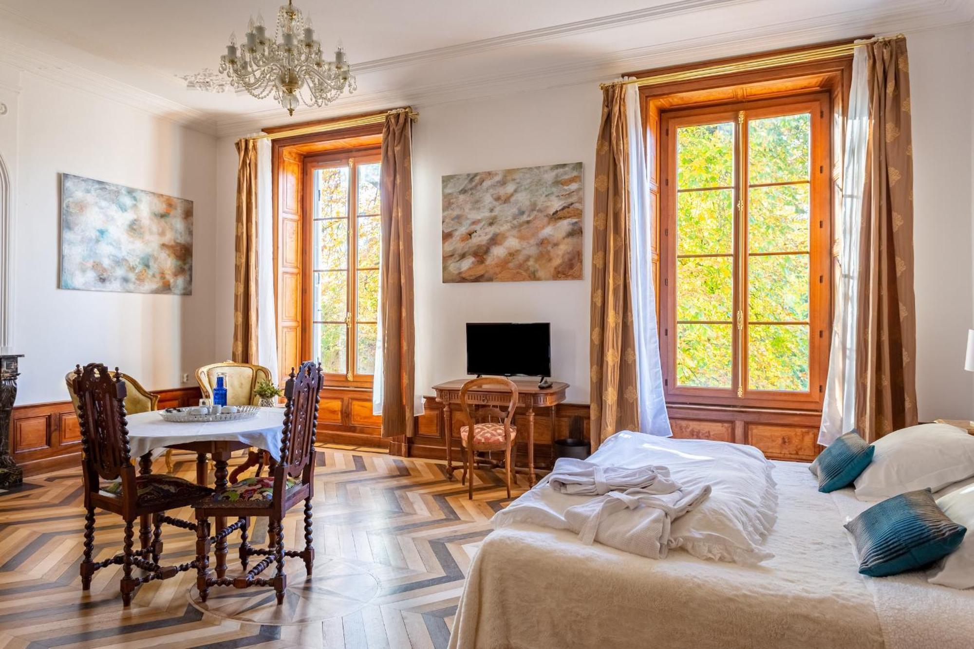 Bed and Breakfast Manoir De La Manantie - Teritoria Lezoux Exterior foto