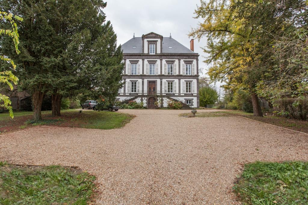 Bed and Breakfast Manoir De La Manantie - Teritoria Lezoux Exterior foto